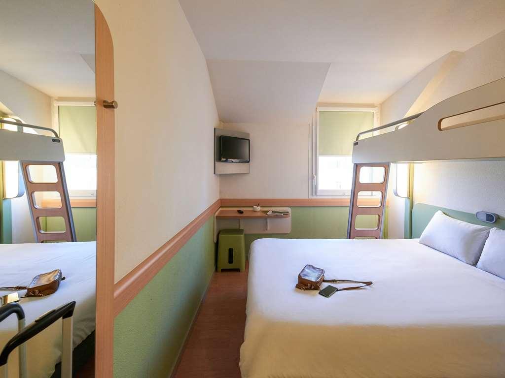Ibis Budget Cholet Centre Rum bild