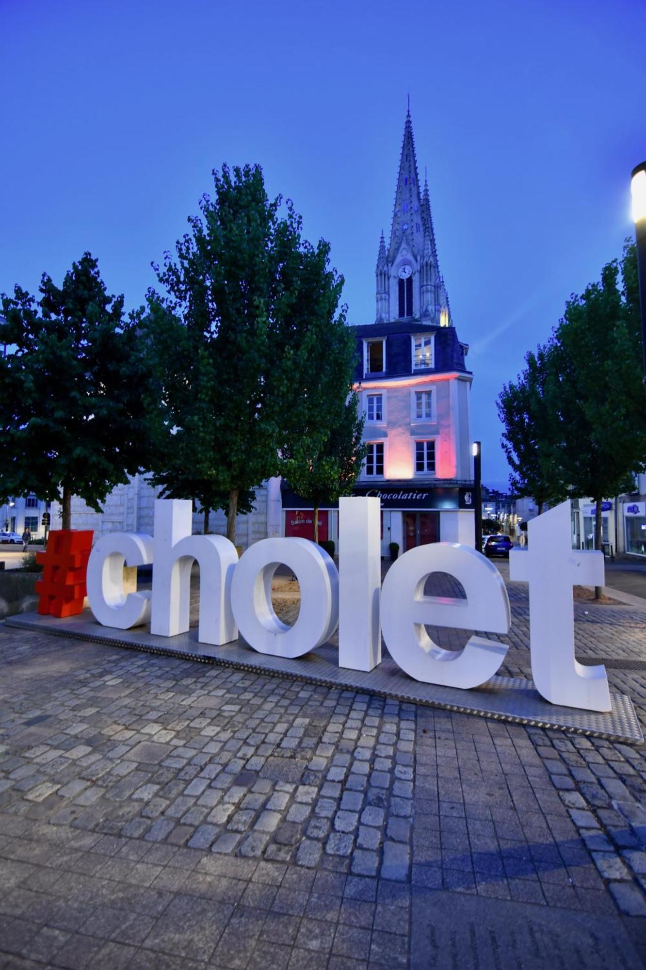 Ibis Budget Cholet Centre Exteriör bild