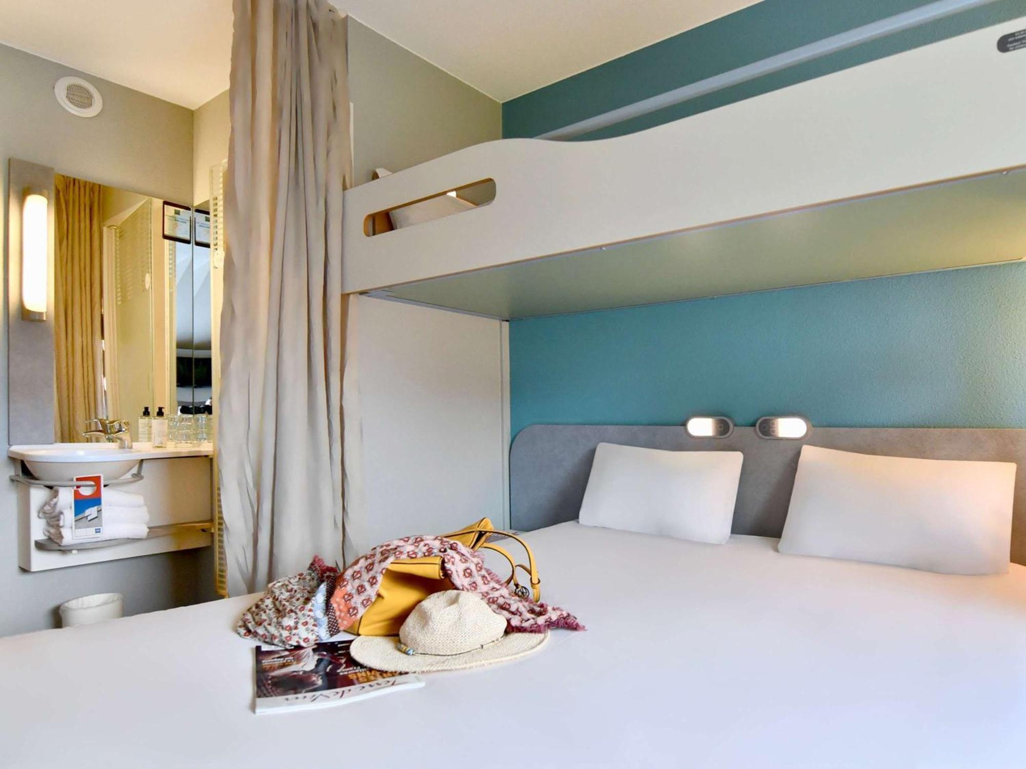 Ibis Budget Cholet Centre Exteriör bild