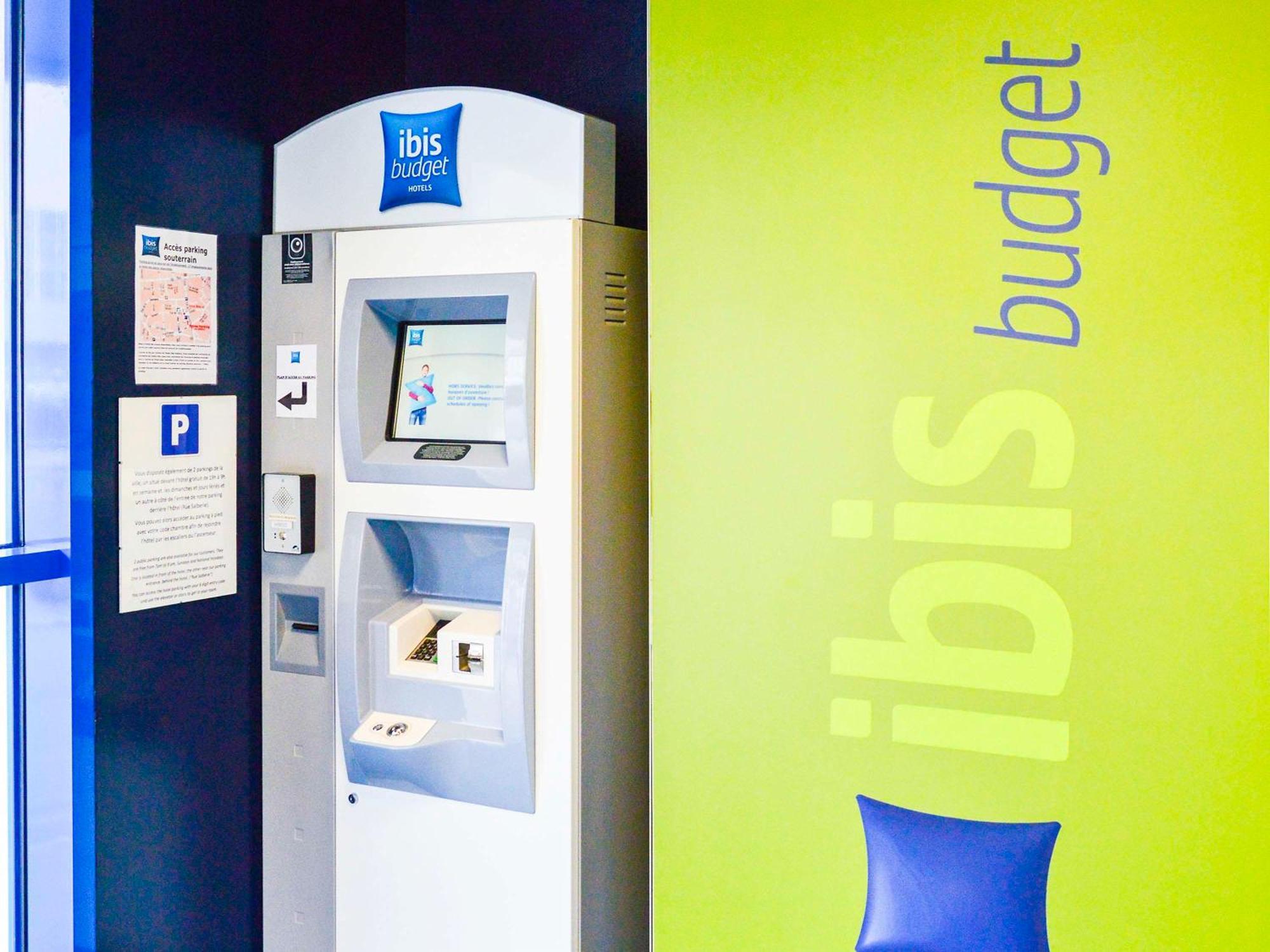 Ibis Budget Cholet Centre Exteriör bild