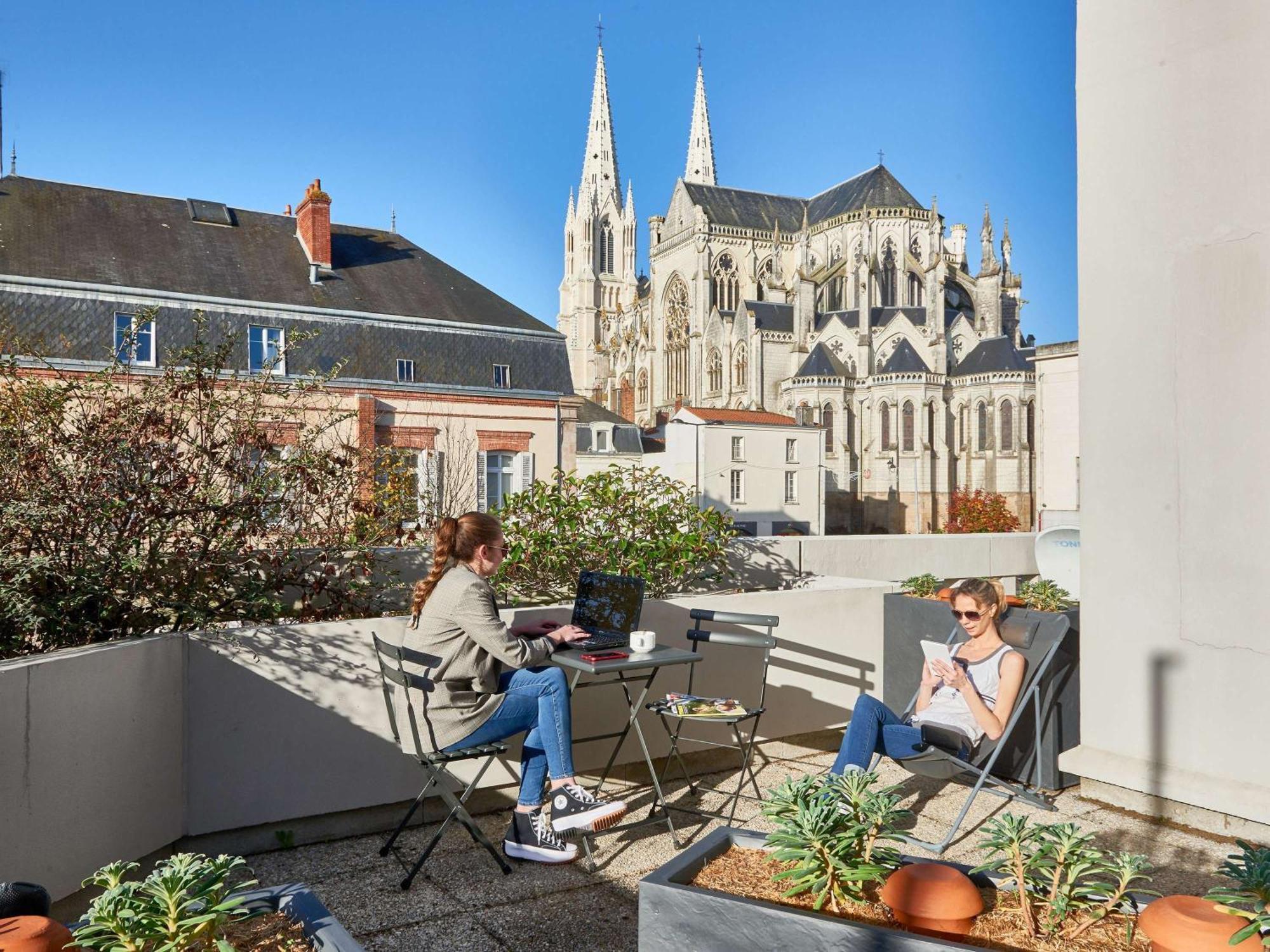 Ibis Budget Cholet Centre Exteriör bild
