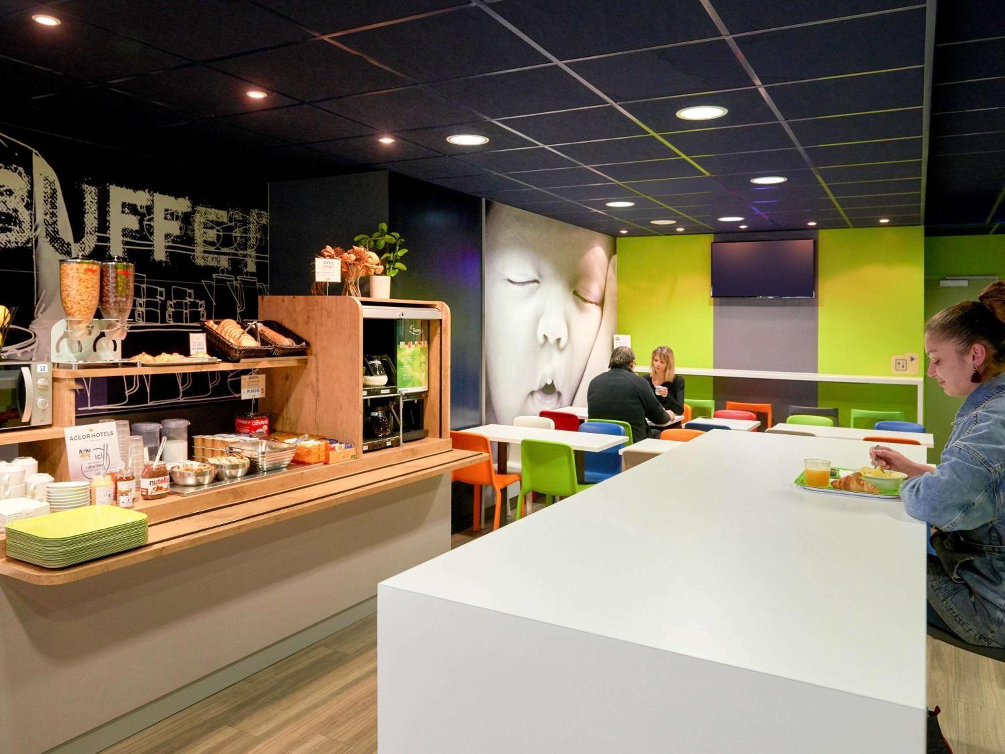 Ibis Budget Cholet Centre Exteriör bild