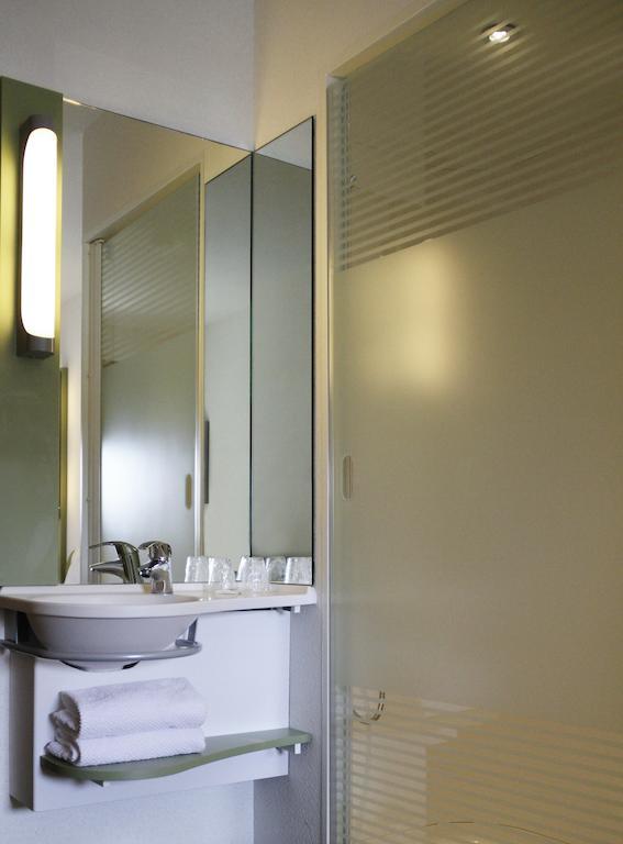 Ibis Budget Cholet Centre Rum bild